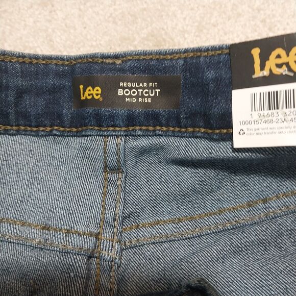 Lee Legendary Womens Size 4 MED NWT Bootcut Reg Fit Mid Rise Stretch Denim Jeans - Picture 3 of 7